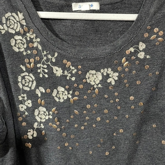 Aerie 3/4 Sleeve Embroidered Embellished Lightweight Gray Pocket Sweatsh… - Picture 2 of 16